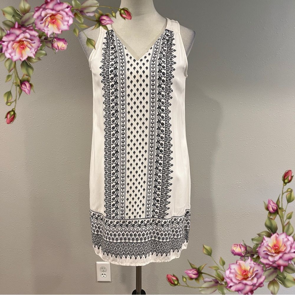 Old Navy White and Black Sleeveless a-line‎ mini Dress size extra small